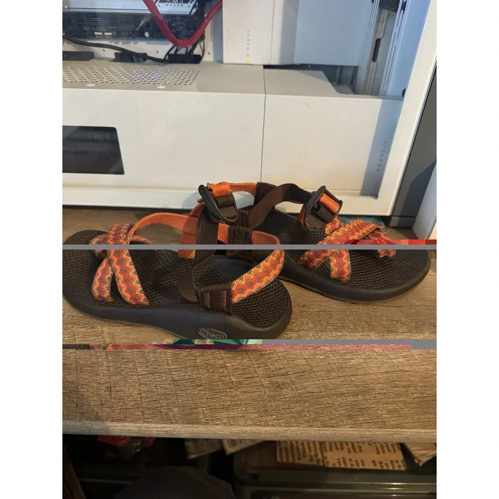 Chaco Adjustable Straps Women's Size 6 Classic Sandals Orange Hiking